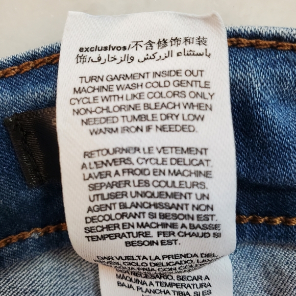 TRUCE patch flare  jeans - Picture 8 of 11